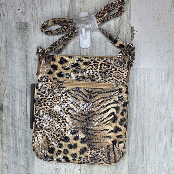 NWT Candies Leopard Print Crossbody Bag - Picture 2 of 4